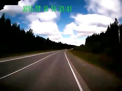 Violent and spectacular car crash