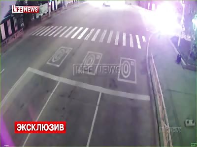 Mercedes Benz hits Toyota Highlander at a Traffic Stop killing two. 