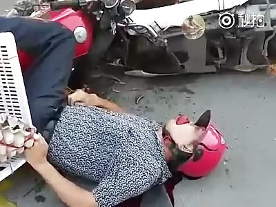  Riders suffer head injuries in traffic accident  