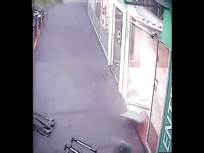 87-year-old drives car through corridors of shopping centre, Australia  