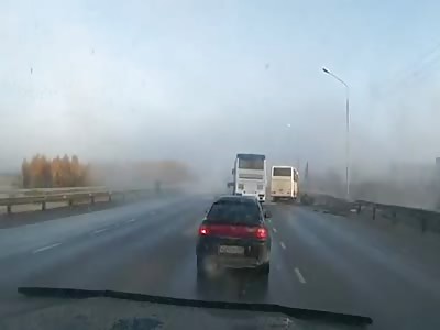 Icy road on bridge leads to terrible fatal crash Aftermath Incluided