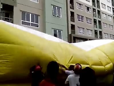 Firefighters Saved Girl Who Jumped from 16th Floor