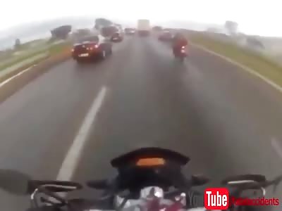 Motorcyclist on the BR-040 in Brazil is Killed When Struck by Flying Tire