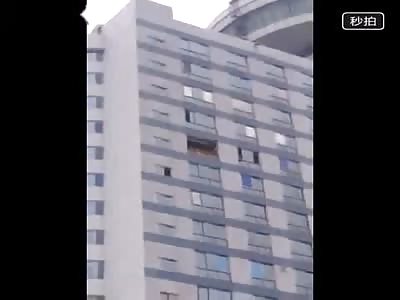 Man jumps off building due to stock market crash 