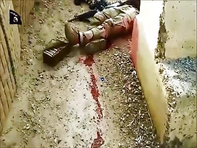 ISIS RELEASE NEW BRUTAL VIDEO, A ATTACK ON A COMPOUND. MORE BLOOD, BRAINS AND BURNING PEOPLE.