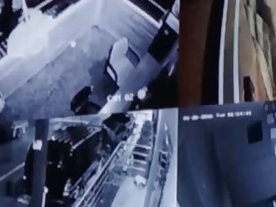 Jewelry Thief Shot Dead by the Store Owner @1:15