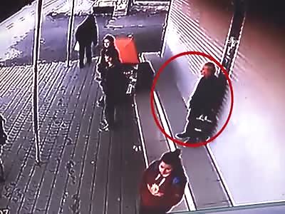 Man Collapsed and Died at the Bus Stop Due to Brain Hemorrhage 