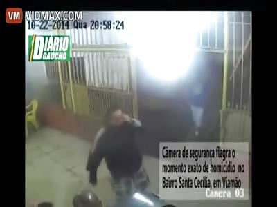 Brazilian man gets executed with multiple shots at close range to the head.